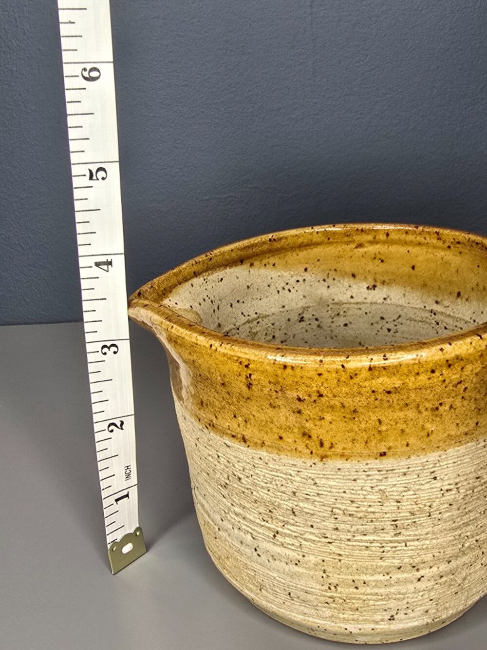 Mid Century Modern Studio Pottery Hand-Thrown Two Tone Creamer - Picture 8 of 9